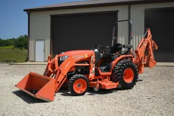 
										2014 Kubota B2650HSD Loader, Backhoe, 60″ Mower Deck full									