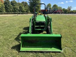 
										2015 John Deere 3038E Tractor 4WD Loader full									