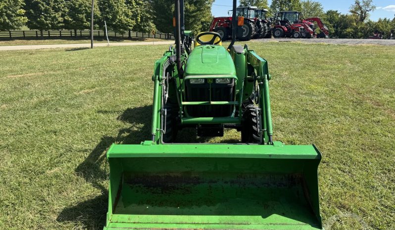 
								2015 John Deere 3038E Tractor 4WD Loader full									