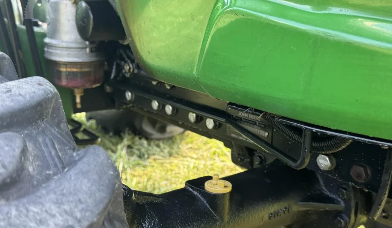 
								2015 John Deere 3038E Tractor 4WD Loader full									