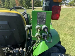 
										2015 John Deere 3038E Tractor 4WD Loader full									