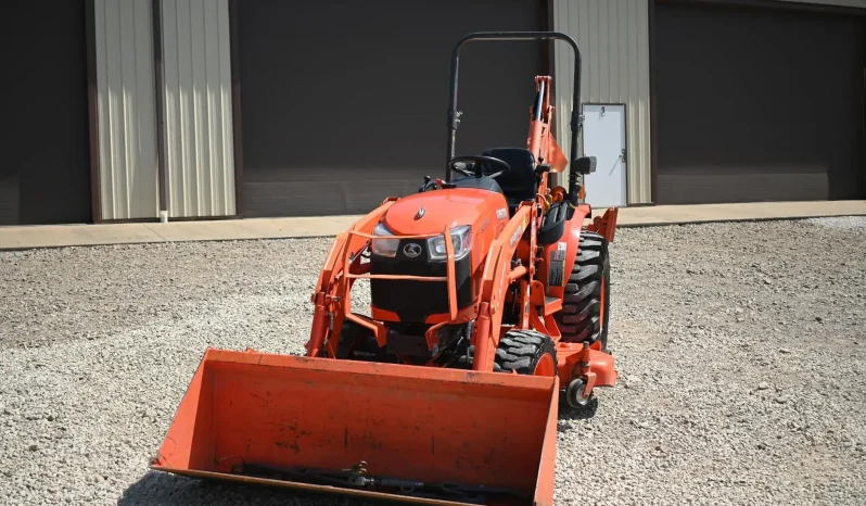
								2014 Kubota B2650HSD Loader, Backhoe, 60″ Mower Deck full									