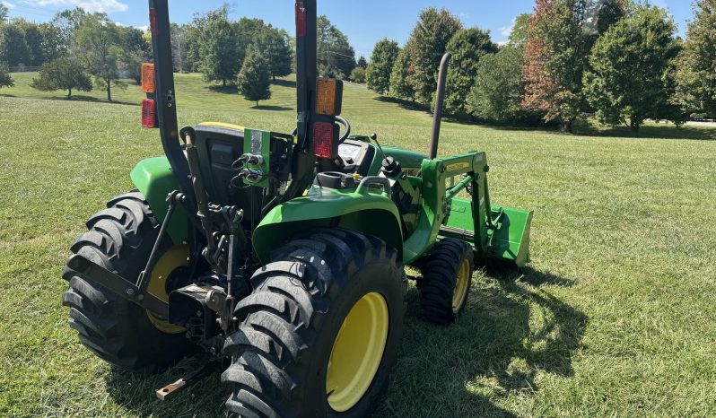 
								2015 John Deere 3038E Tractor 4WD Loader full									