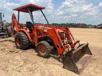 2007 Kubota L35 Tractor Loader Backhoe 4WD